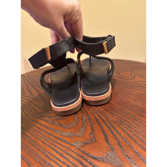 Sorel Women's Torpeda Ankle Strap Sandal size 6.5  black - Picture 4 of 6